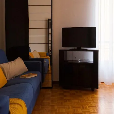 Joivy Welcoming 1br Next To Olmo קומו